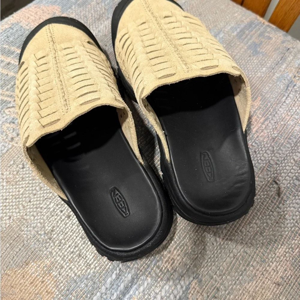 Keen Huarache Suede Woven Slip-On Mules Clogs *RARE* - Women’s 8 - Picture 3 of 5